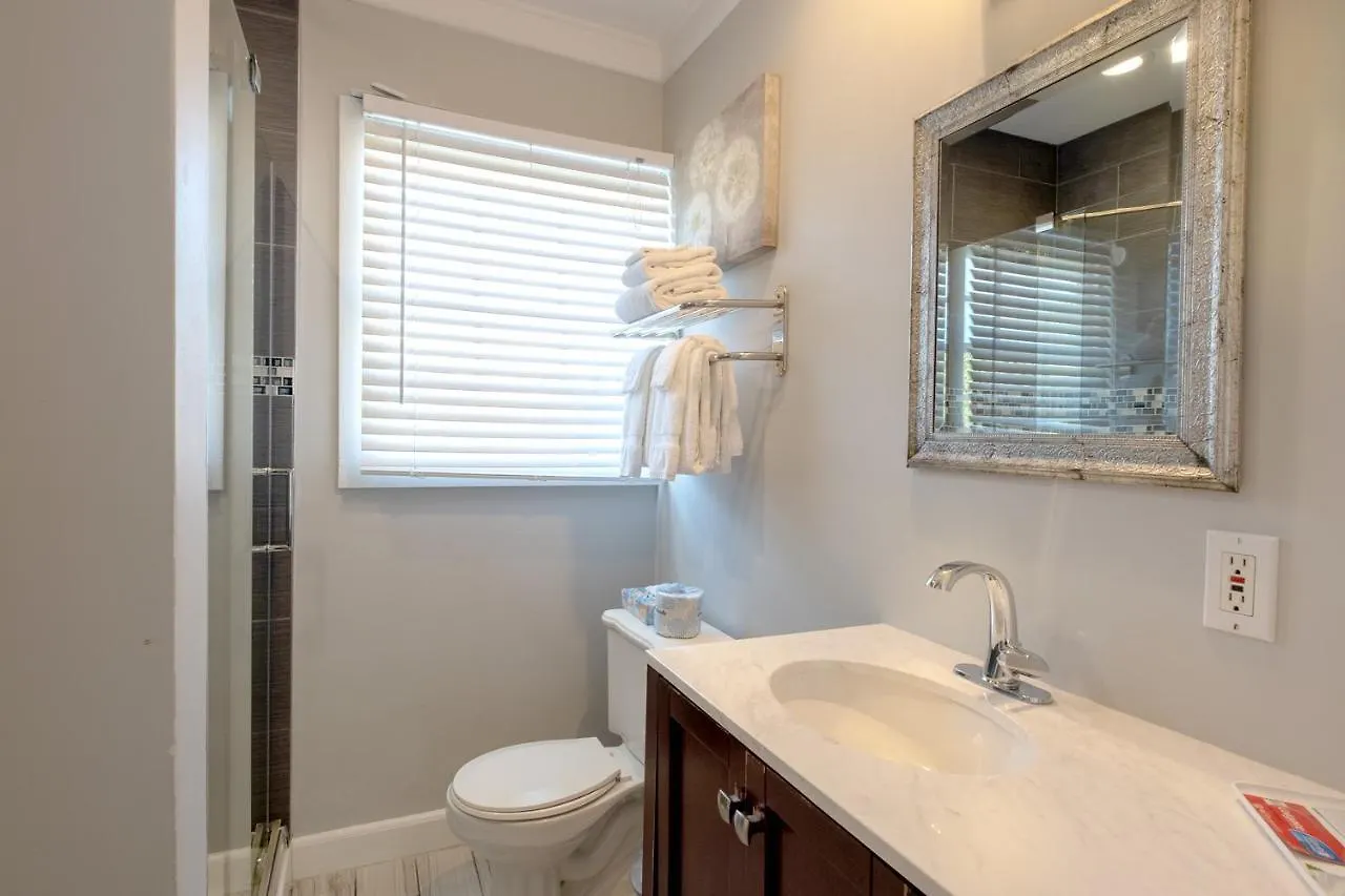 Duval Gardens Bed & Breakfast Key West