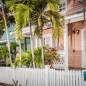 Courtney's Place Historic & Guest house